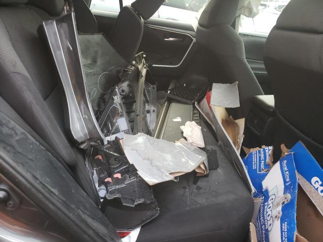 Photo 6 from auction – 2021 TOYOTA RAV4 XLE with VIN 2T3W1RFV4MC101575