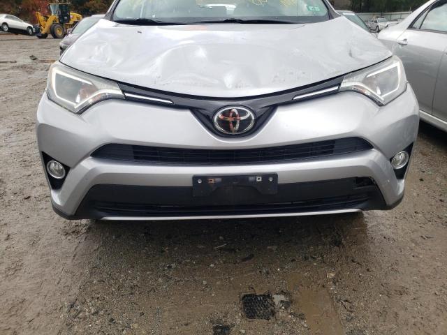 Photo 9 from auction – 2017 TOYOTA RAV4 XLE with VIN 2T3RFREV6HW562281