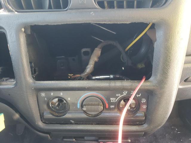 Photo 9 from auction – 1999 GMC SONOMA with VIN 1GTCS194XX8536551
