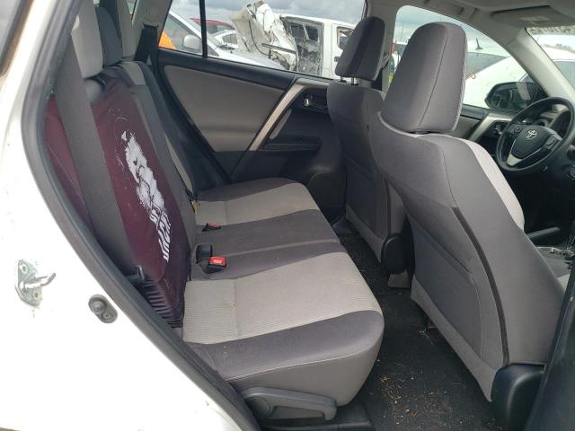 Photo 6 from auction – 2015 TOYOTA RAV4 XLE with VIN JTMWFREV2FD067881