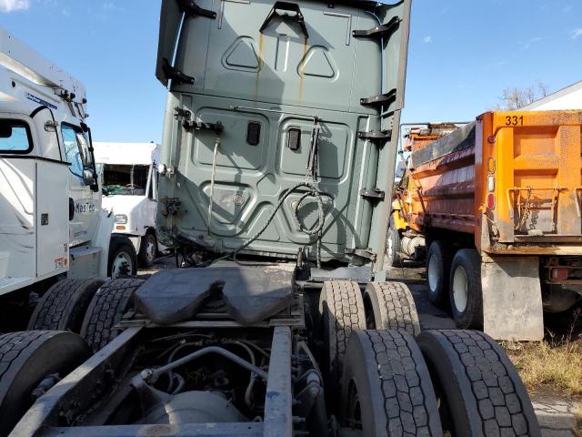 Photo 6 from auction – 2017 FREIGHTLINER CASCADIA 1 with VIN 3AKJGLDRXHSHU4001