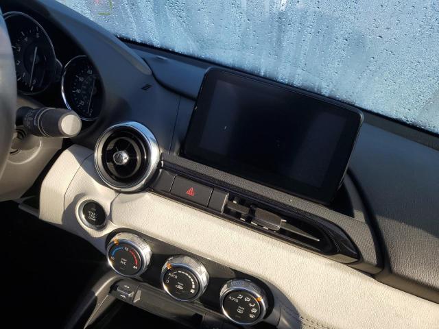 Photo 9 from auction – 2021 MAZDA MX-5 MIATA with VIN JM1NDAM79M0455913