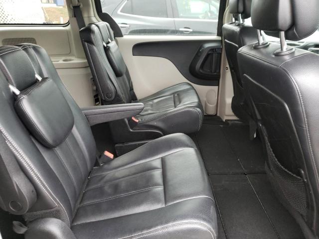 Photo 6 from auction – 2013 CHRYSLER TOWN & COU with VIN 2C4RC1BGXDR747762