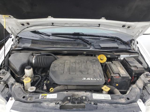 Photo 7 from auction – 2014 CHRYSLER TOWN & COU with VIN 2C4RC1BG4ER168915
