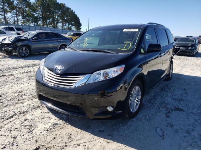 Photo 2 from auction – 2017 TOYOTA SIENNA XLE with VIN 5TDYZ3DC5HS810263