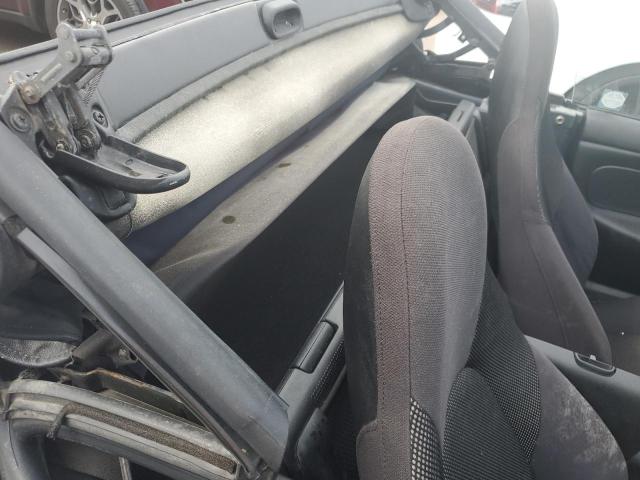Photo 6 from auction – 2002 MAZDA MX-5 MIATA with VIN JM1NB353720224311