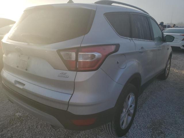 Photo 4 from auction – 2018 FORD ESCAPE SE with VIN 1FMCU0GD2JUD26401