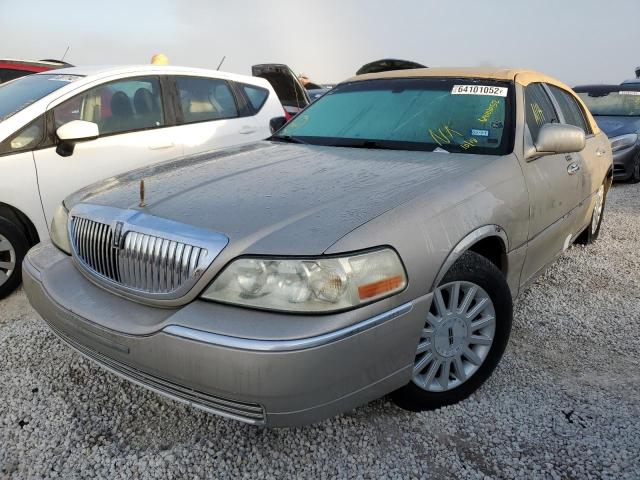 Photo 2 from auction – 2004 LINCOLN TOWN CAR U with VIN 1LNHM83W24Y663725