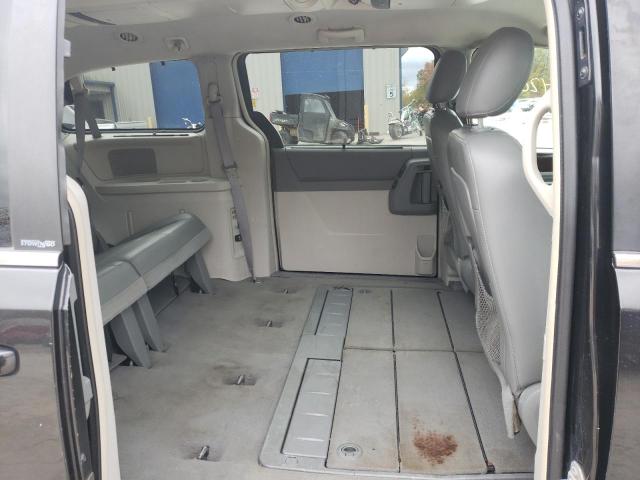 Photo 6 from auction – 2010 CHRYSLER TOWN & COU with VIN 2A4RR5D16AR151973