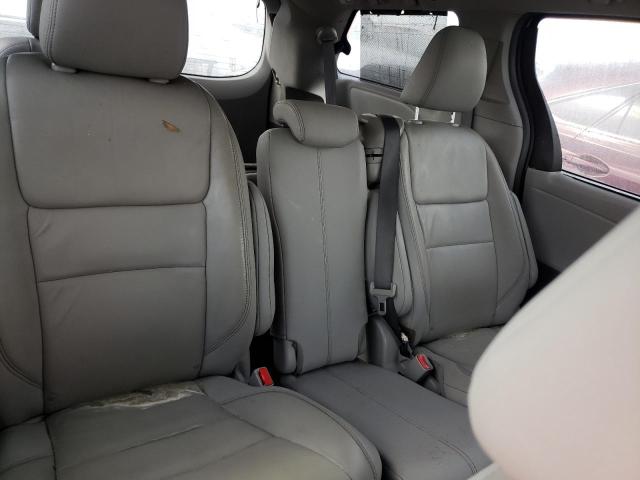 Photo 6 from auction – 2016 TOYOTA SIENNA XLE with VIN 5TDYK3DC4GS703787