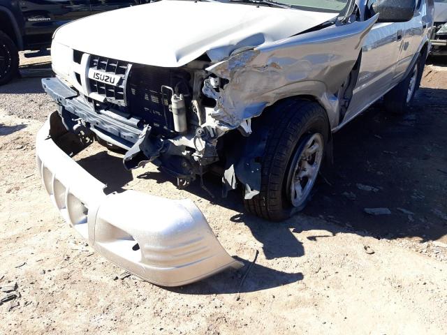 Photo 9 from auction – 2004 ISUZU RODEO S with VIN 4S2CK58Y644307108