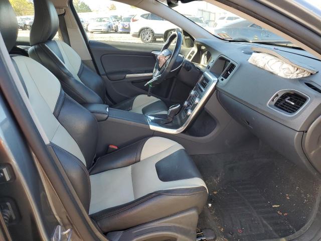 Photo 5 from auction – 2016 VOLVO S60 CROSS with VIN YV4612UM6G2000483