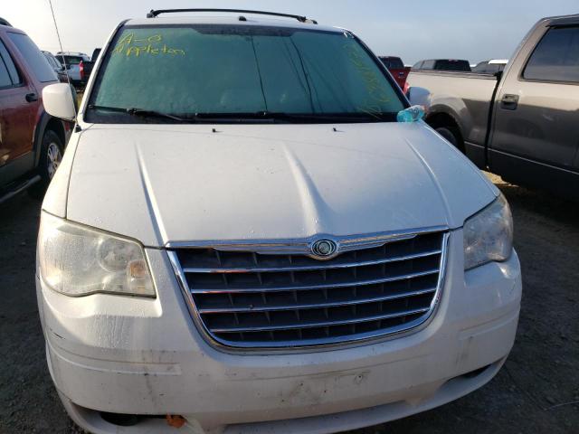 Photo 9 from auction – 2008 CHRYSLER TOWN & COU with VIN 2A8HR54P48R834585