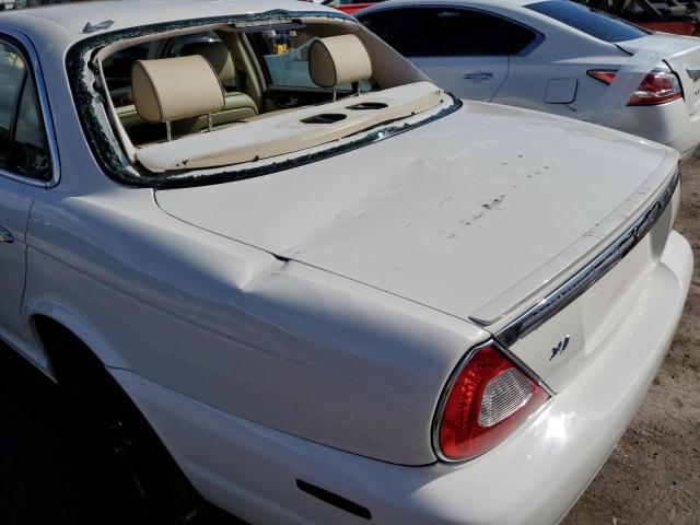 Photo 9 from auction – 2009 JAGUAR XJ8 with VIN SAJWA71B09SH30688