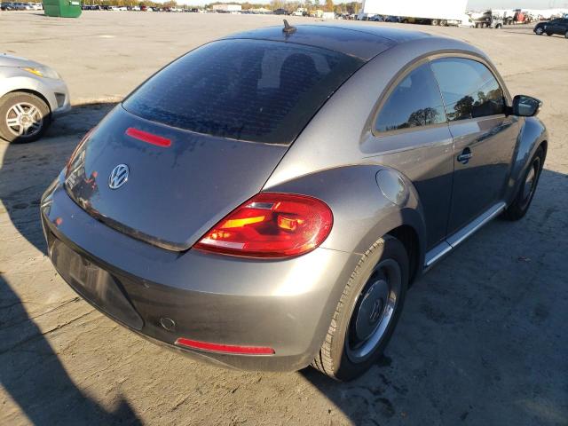Photo 4 from auction – 2013 VOLKSWAGEN BEETLE with VIN 3VWJP7AT7DM623097