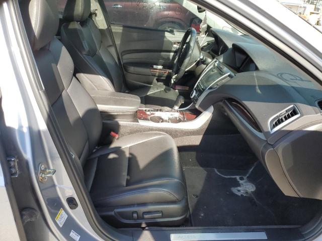Photo 5 from auction – 2016 ACURA TLX with VIN 19UUB1F39GA014648