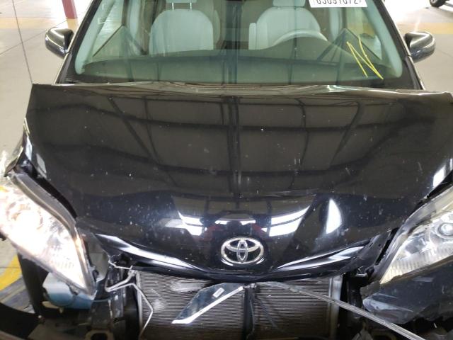 Photo 7 from auction – 2014 TOYOTA SIENNA LE with VIN 5TDKK3DC7ES426815