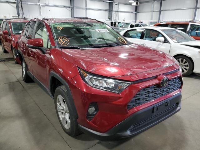 TOYOTA RAV4 XLE 2019 with VIN JTMP1RFV4KJ009039 - Photo from auction
