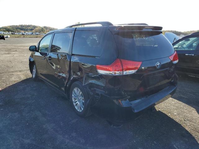 Photo 3 from auction – 2014 TOYOTA SIENNA XLE with VIN 5TDYK3DC7ES468783
