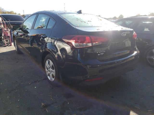 Photo 3 from auction – 2017 KIA FORTE LX with VIN 3KPFK4A73HE032936