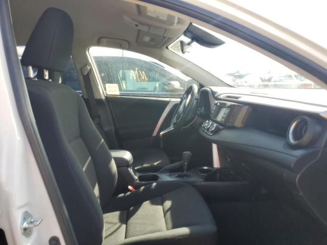Photo 5 from auction – 2018 TOYOTA RAV4 LE with VIN JTMZFREV0JD111480