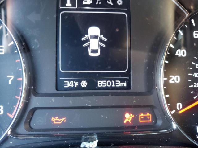 Photo 8 from auction – 2018 KIA FORTE LX with VIN 3KPFL4A76JE250856