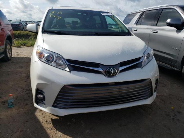 Photo 9 from auction – 2018 TOYOTA SIENNA XLE with VIN 5TDYZ3DC6JS930160