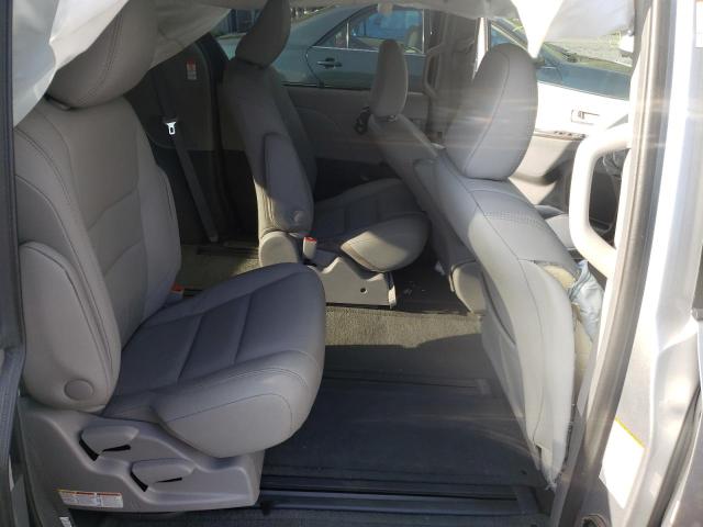 Photo 6 from auction – 2017 TOYOTA SIENNA XLE with VIN 5TDDZ3DC6HS161460