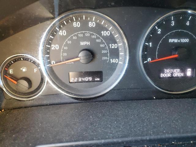 Photo 8 from auction – 2010 JEEP COMMANDER with VIN 1J4RH4GK1AC113917