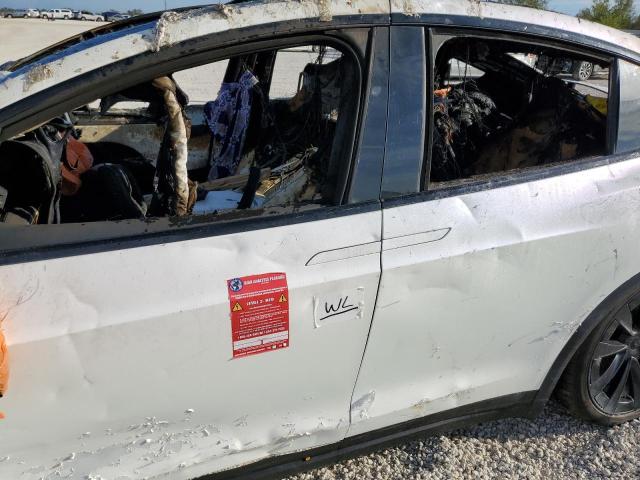 Photo 9 from auction – 2022 TESLA MODEL X with VIN 7SAXCBE68NF341544