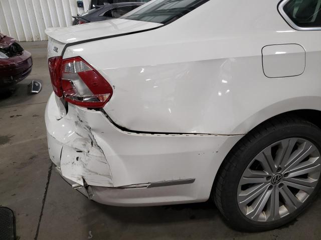 Photo 9 from auction – 2012 VOLKSWAGEN PASSAT SEL with VIN 1VWCH7A35CC074988