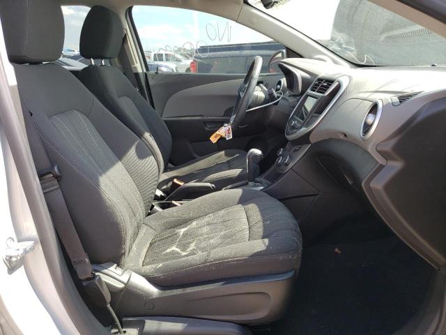 Photo 5 from auction – 2019 CHEVROLET SONIC LT with VIN 1G1JD5SBXK4142901