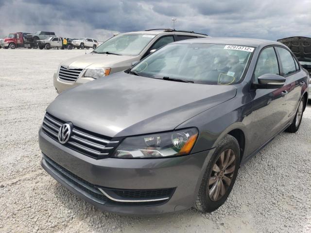 Photo 2 from auction – 2015 VOLKSWAGEN PASSAT S with VIN 1VWAT7A37FC016777