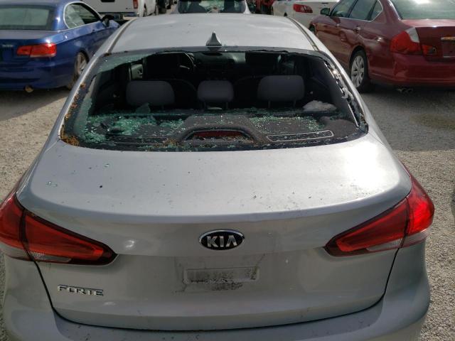 Photo 9 from auction – 2017 KIA FORTE LX with VIN 3KPFK4A74HE096984