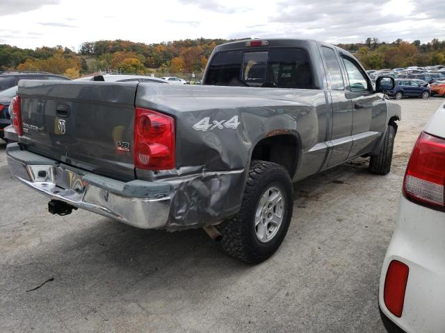 Photo 4 from auction – 2005 DODGE DAKOTA SLT with VIN 1D7HW42N05S148829