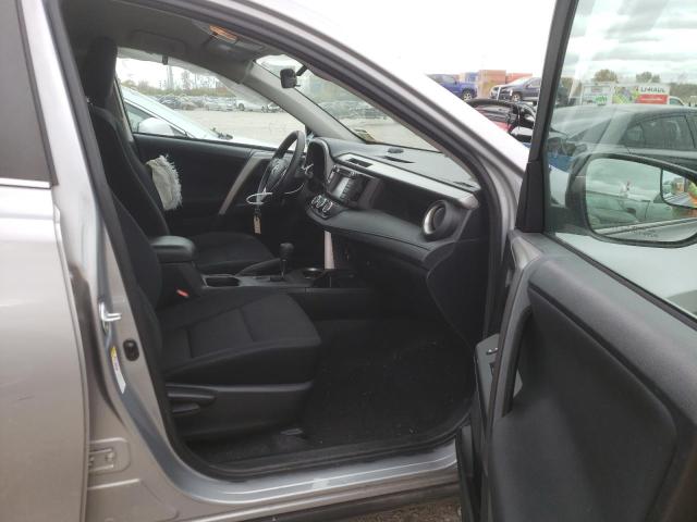 Photo 5 from auction – 2017 TOYOTA RAV4 LE with VIN 2T3BFREV4HW682730