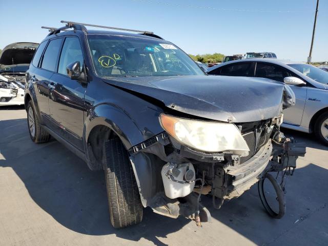 SUBARU FORESTER L 2011 with VIN JF2SHAEC2BH738639 - Photo from auction