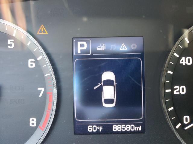 Photo 8 from auction – 2017 HYUNDAI SONATA SE with VIN 5NPE24AF8HH475159