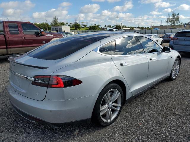 Photo 4 from auction – 2016 TESLA MODEL S with VIN 5YJSA1E10GF131177