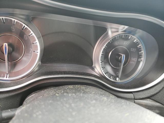 Photo 8 from auction – 2019 CHRYSLER 300 TOURIN with VIN 2C3CCAAG5KH577745