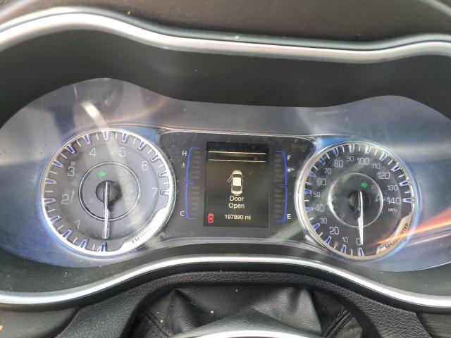 Photo 8 from auction – 2016 CHRYSLER 200 LIMITE with VIN 1C3CCCABXGN102753