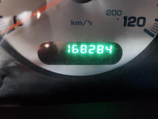 Photo 8 from auction – 2002 CHRYSLER VOYAGER LX with VIN 1C4GJ453X2B674945