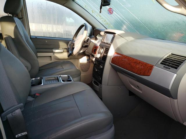 Photo 5 from auction – 2008 CHRYSLER TOWN & COU with VIN 2A8HR54P48R834585