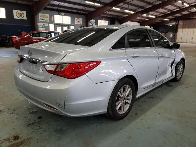 Photo 4 from auction – 2011 HYUNDAI SONATA GLS with VIN 5NPEB4AC2BH261202