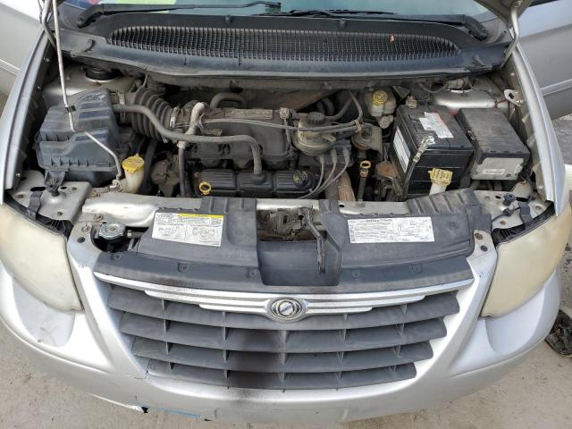 Photo 7 from auction – 2006 CHRYSLER TOWN & COU with VIN 2A4GP44R36R833357