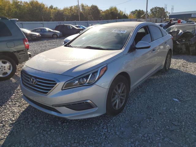 Photo 2 from auction – 2015 HYUNDAI SONATA SE with VIN 5NPE24AF6FH188870