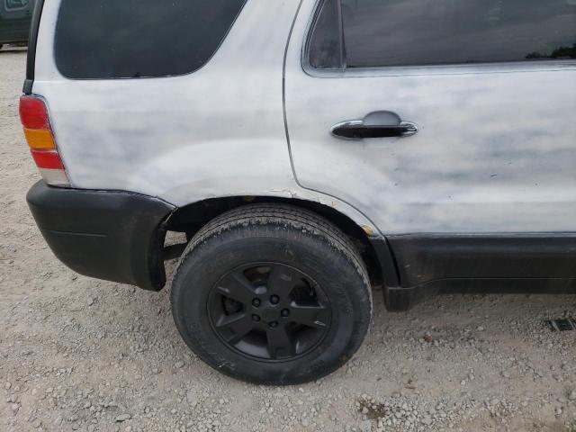 Photo 9 from auction – 2005 FORD ESCAPE XLT with VIN 1FMYU93155KB75481