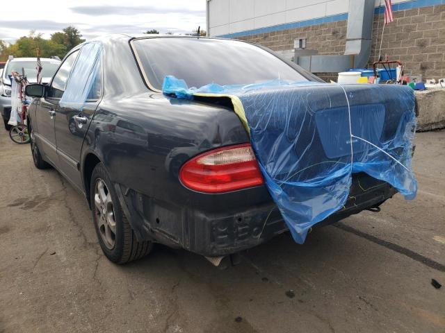 Photo 3 from auction – 2002 MERCEDES-BENZ E 320 4MAT with VIN WDBJF82J52X068312