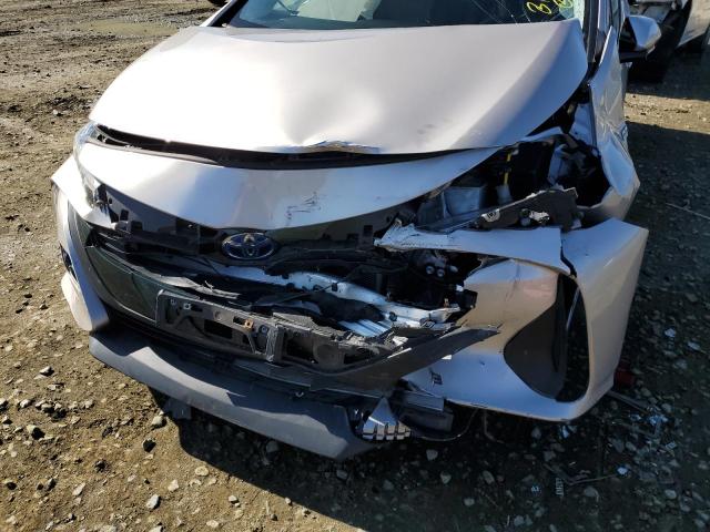 Photo 9 from auction – 2018 TOYOTA PRIUS PRIM with VIN JTDKARFP3J3077573
