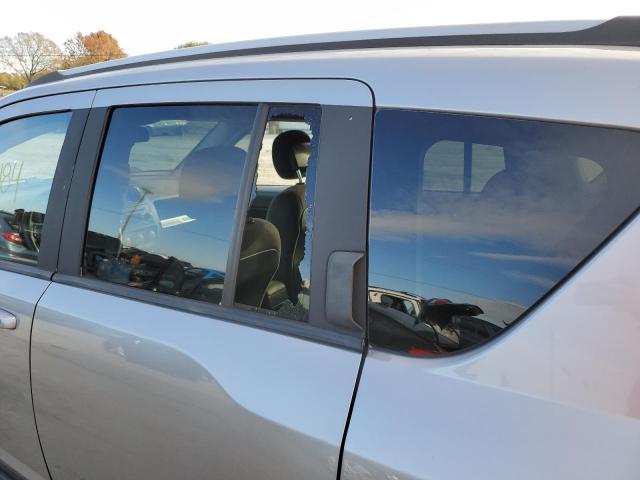Photo 9 from auction – 2016 JEEP COMPASS SP with VIN 1C4NJDBB8GD662579